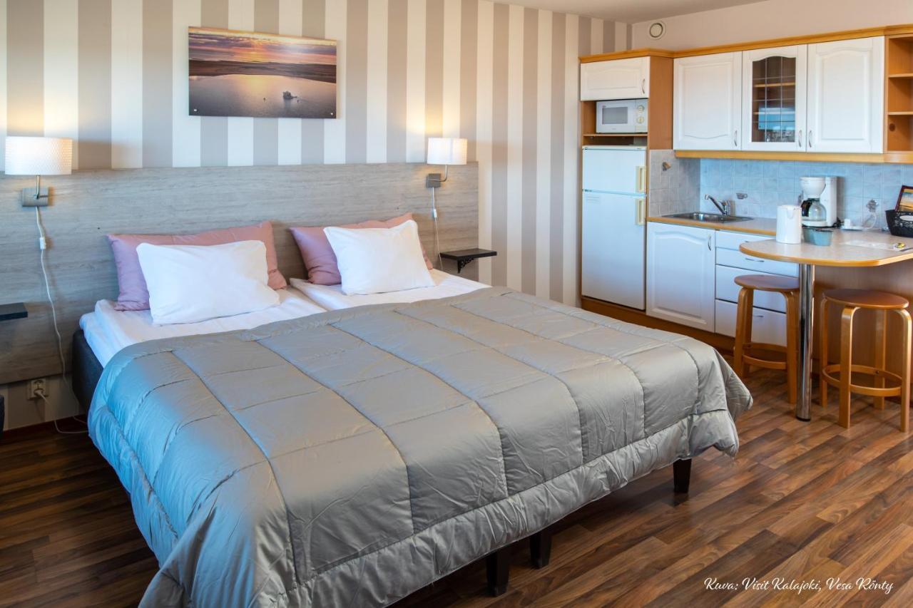 Hotel Lokkilinna คาลาโยกิ ภายนอก รูปภาพ